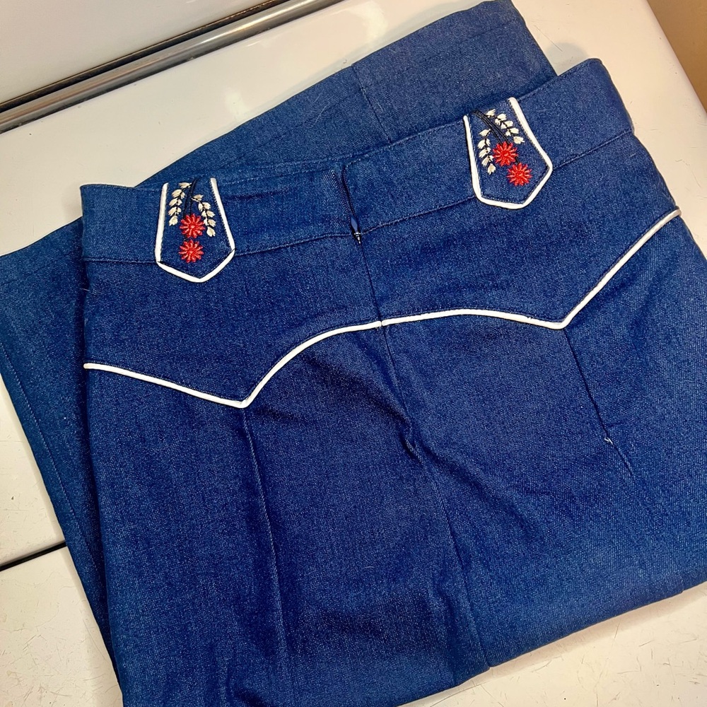 Unique Vintage Blue Embroidered Western Jean Skirt - Picture 2 of 7